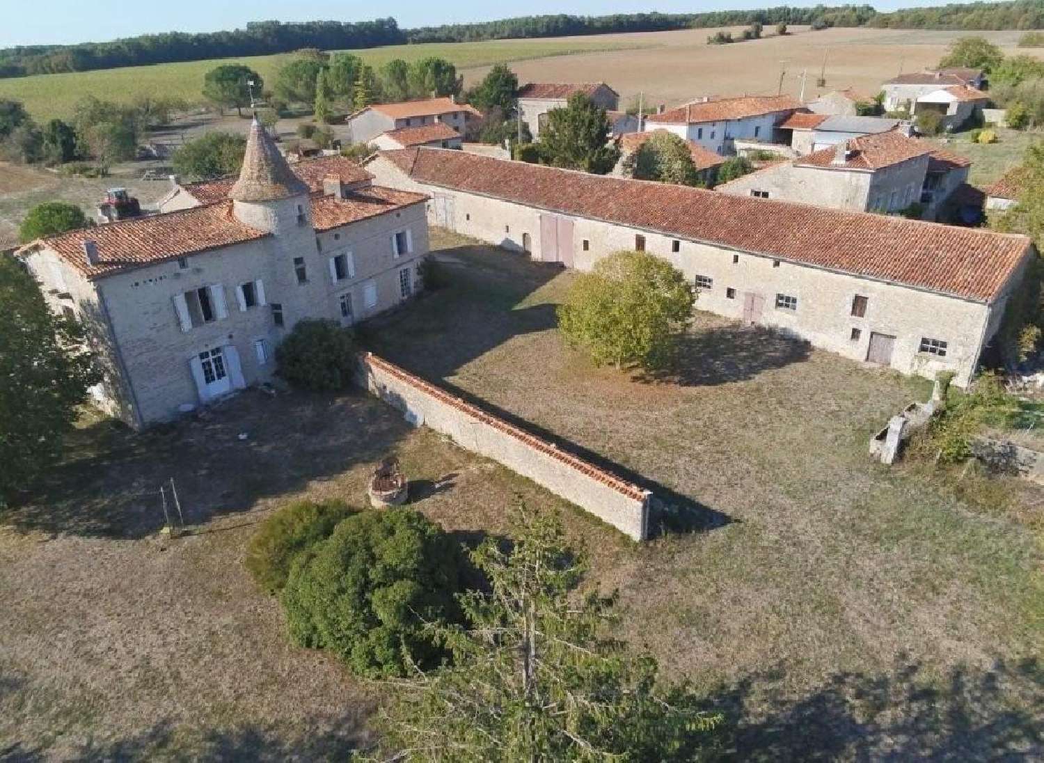 en venta casa Saint-Fraigne Charente 2