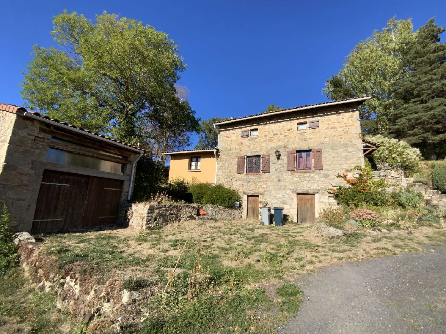 à vendre maison Saint-Genès-la-Tourette Puy-de-Dôme 1