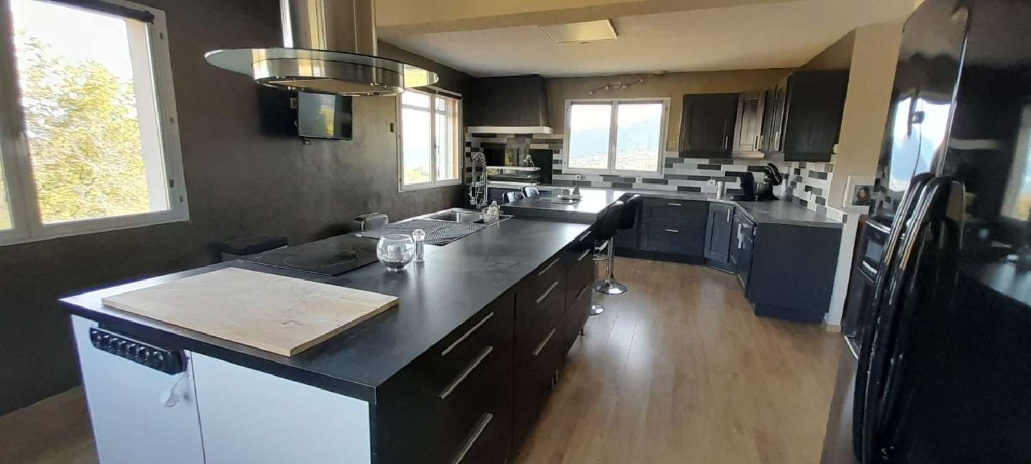 à vendre maison Saint-Geoire-en-Valdaine Isère 5