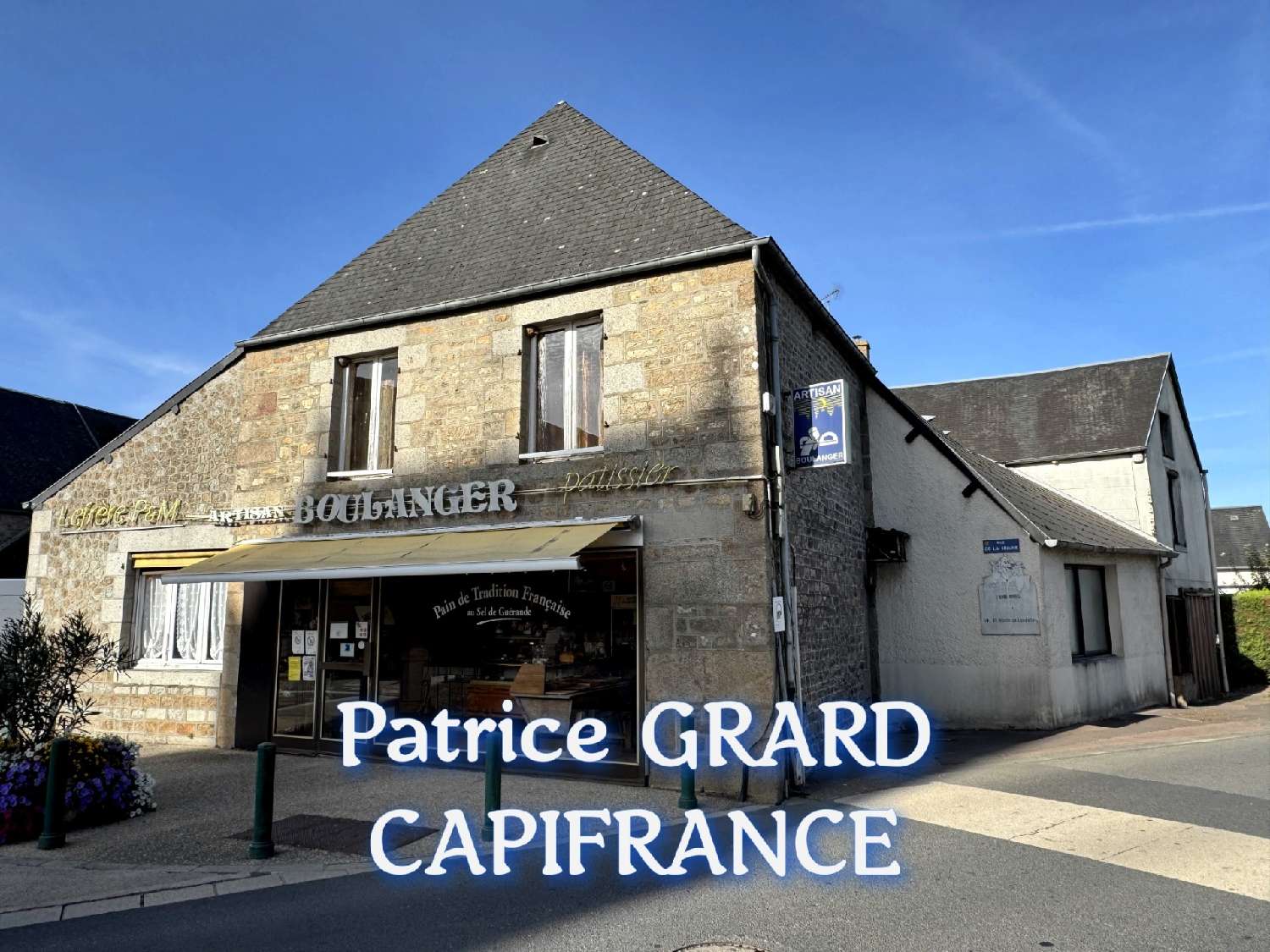 for sale house Saint-Hilaire-du-Harcouët Manche 2