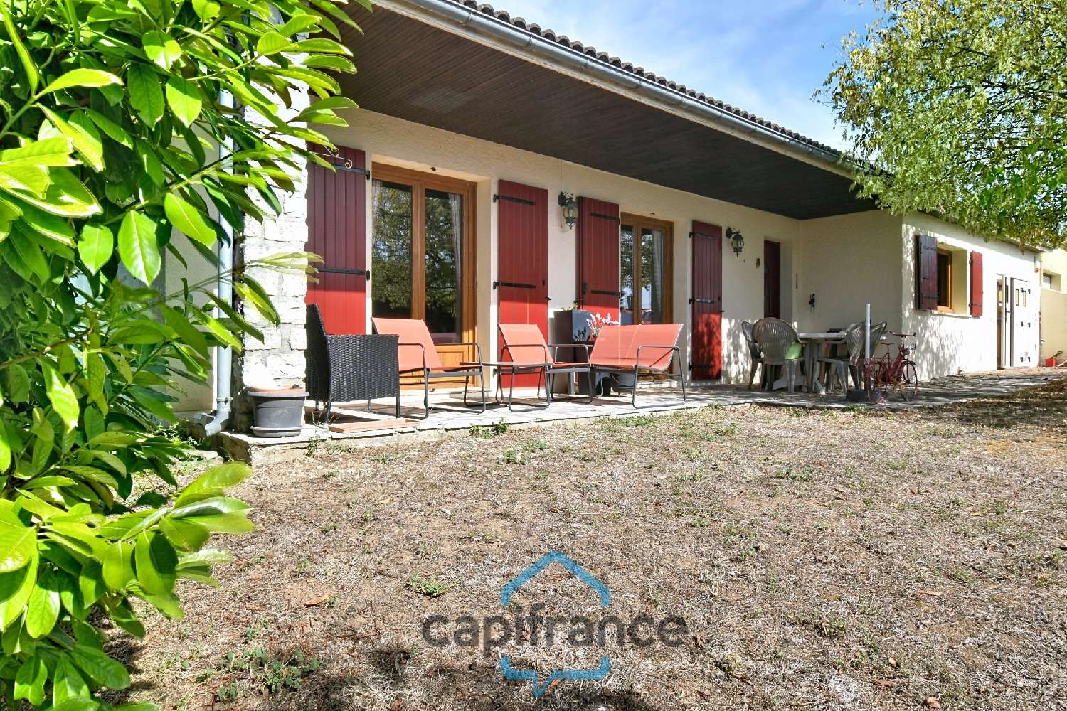 en venta casa Saint-Jean-d'Angély Charente-Maritime 2