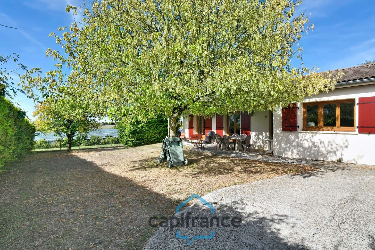 en venta casa Saint-Jean-d'Angély Charente-Maritime 7