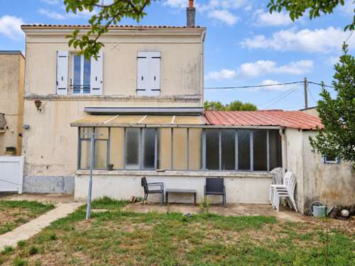 Saint-Jean-d'Angély Charente-Maritime house foto 7428302