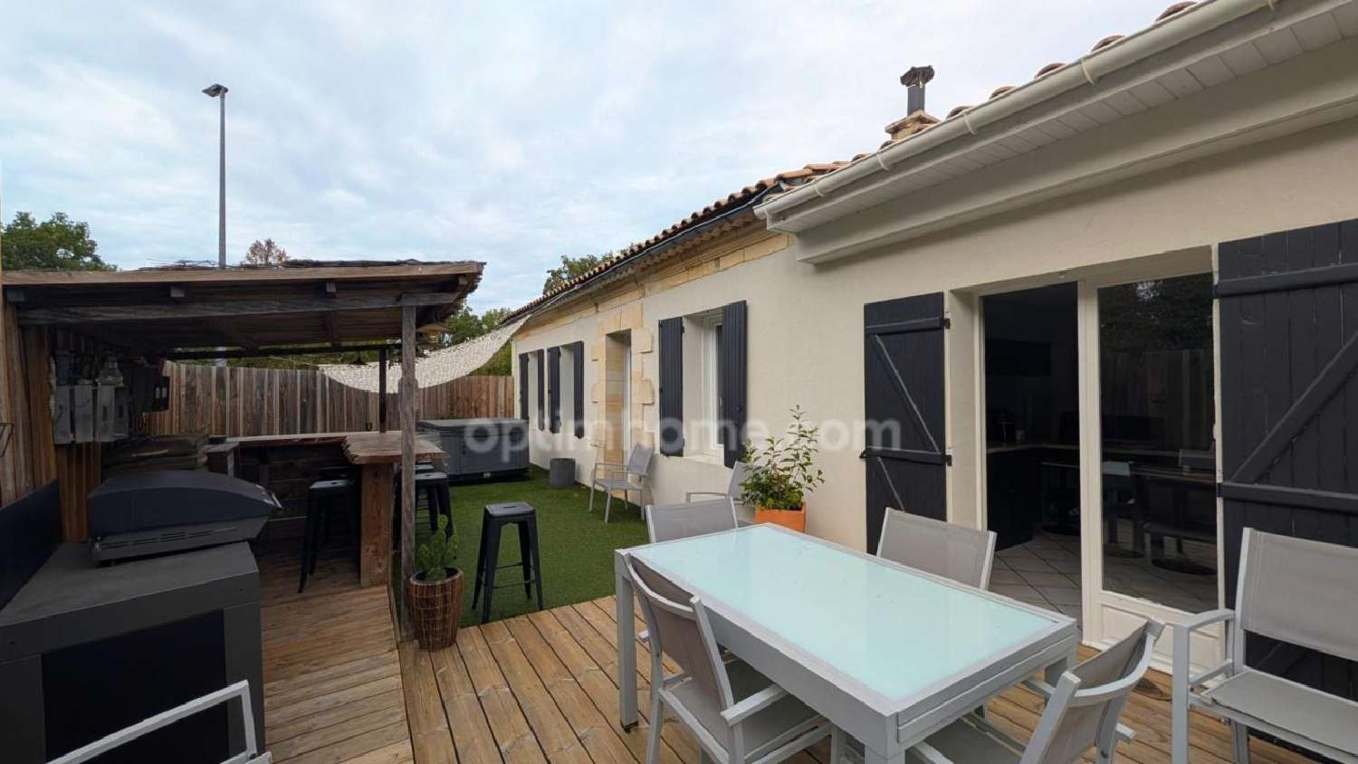 for sale house Saint-Jean-d'Illac Gironde 2