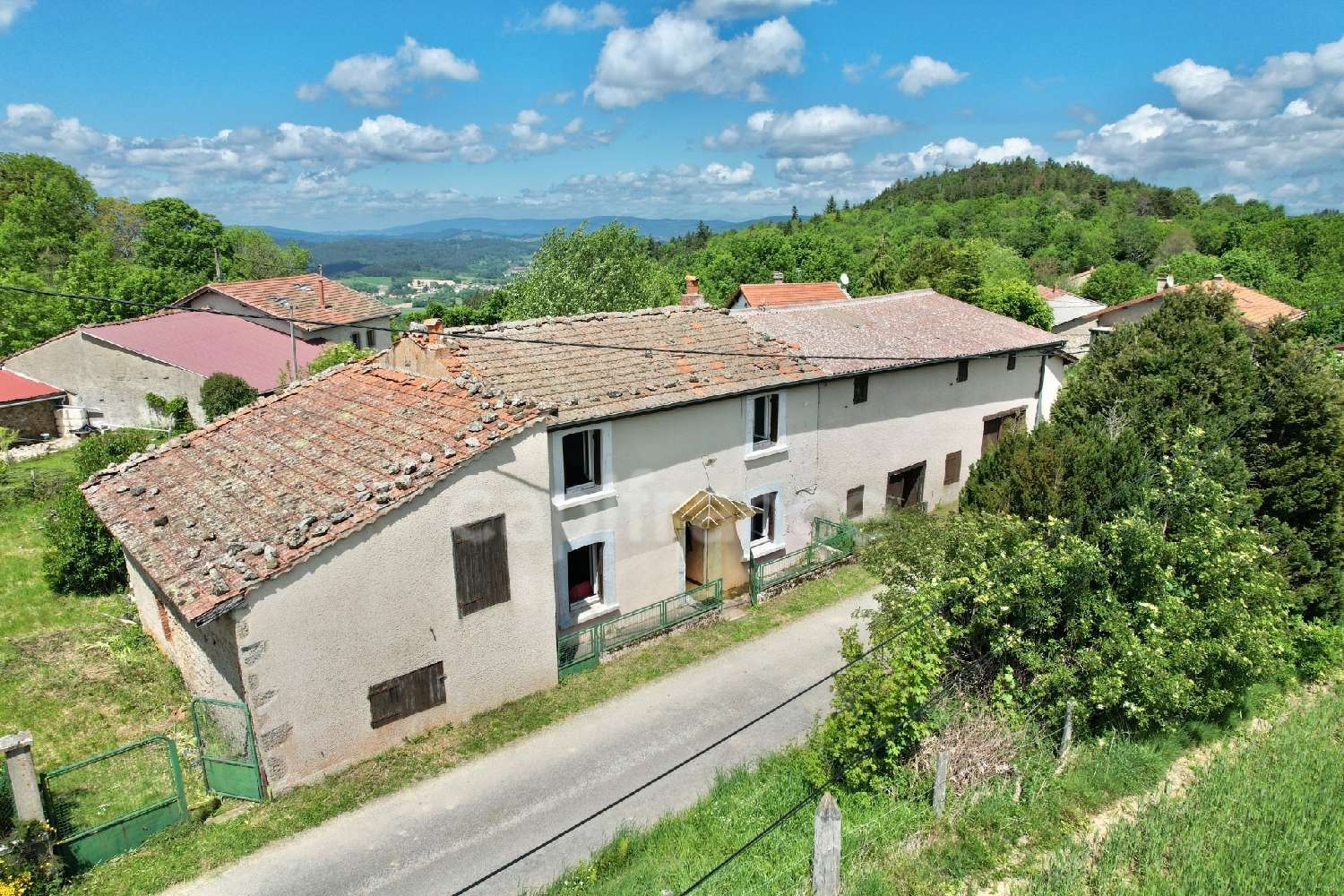 à vendre maison Saint-Jean-la-Vêtre Loire 2