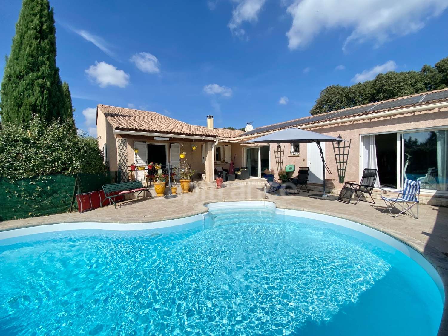 en venta casa Saint-Maximin Gard 1