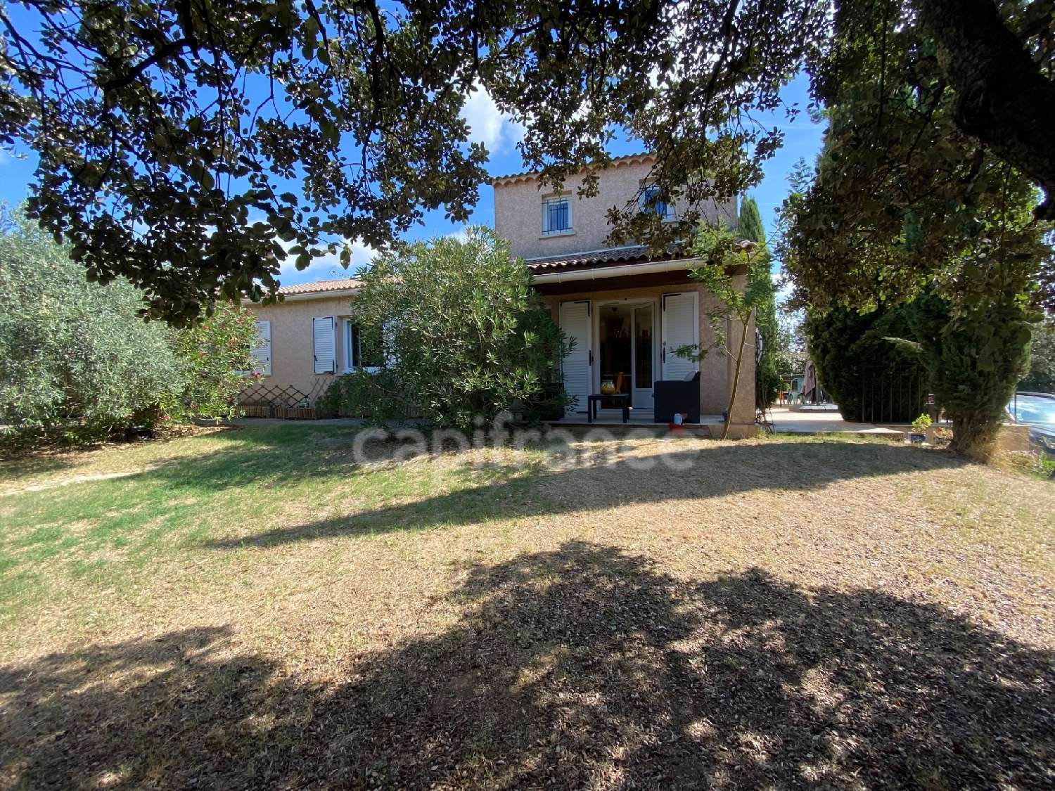 en venta casa Saint-Maximin Gard 2