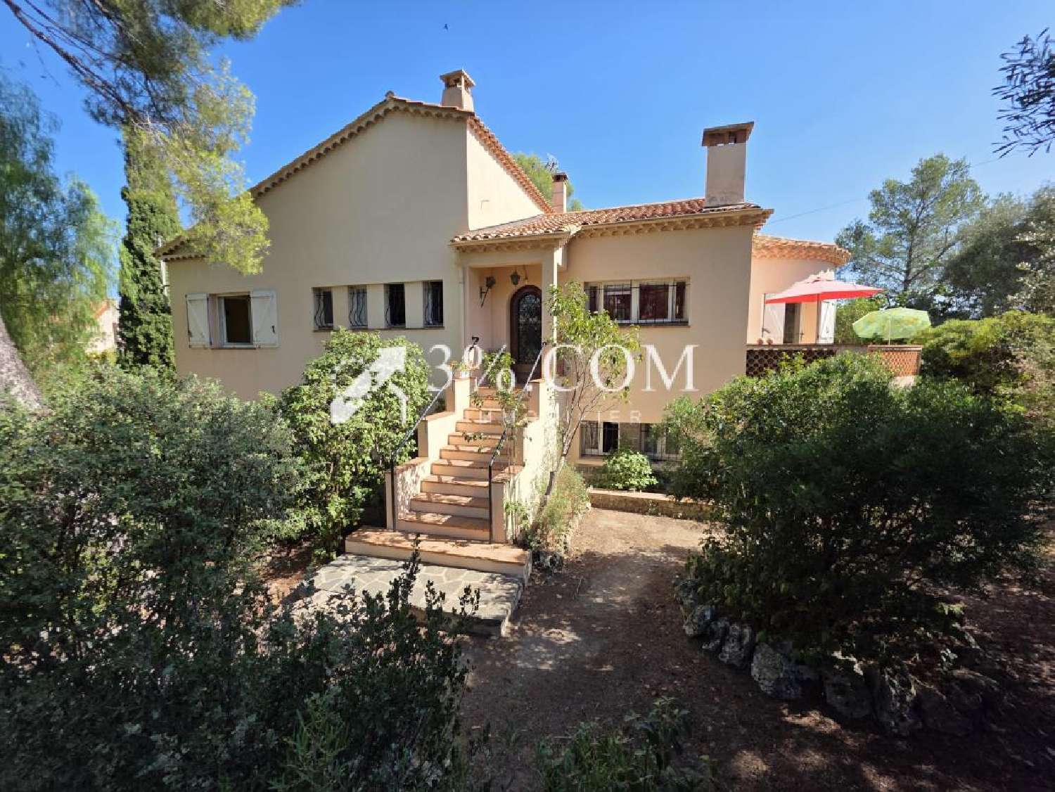 en venta casa Saint-Raphaël Var 2