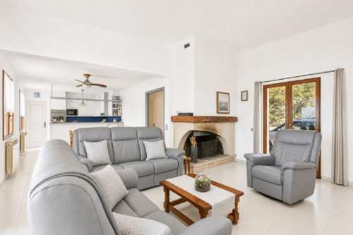 Saint-Saturnin-lès-Apt Vaucluse house foto 7431242