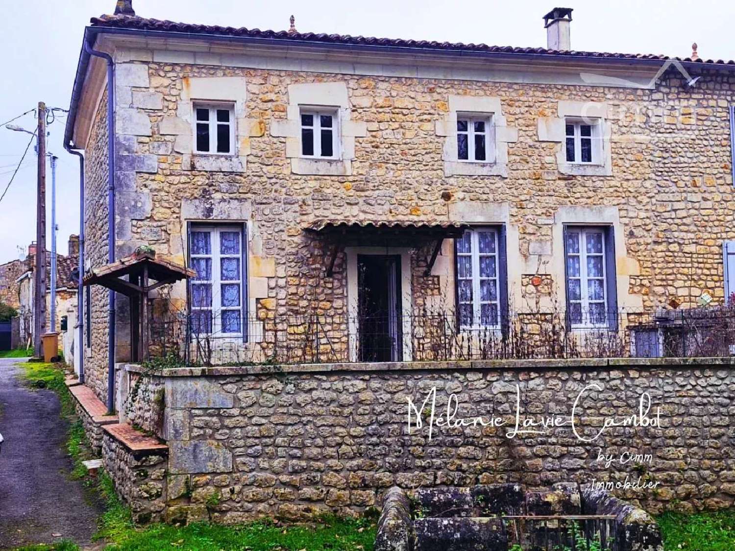 for sale house Saint-Sigismond-de-Clermont Charente-Maritime 2