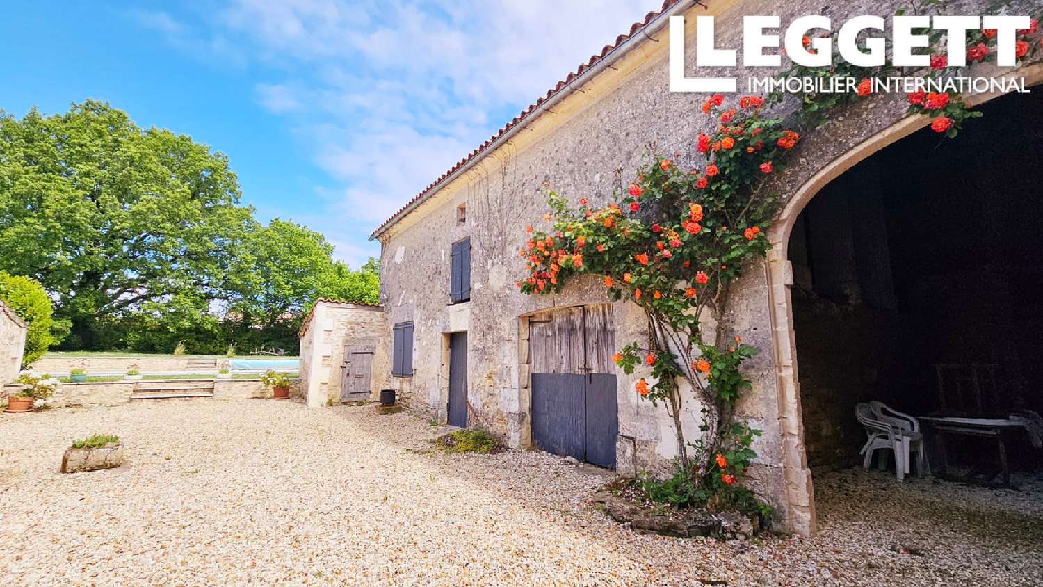 for sale house Saint-Simeux Charente 3