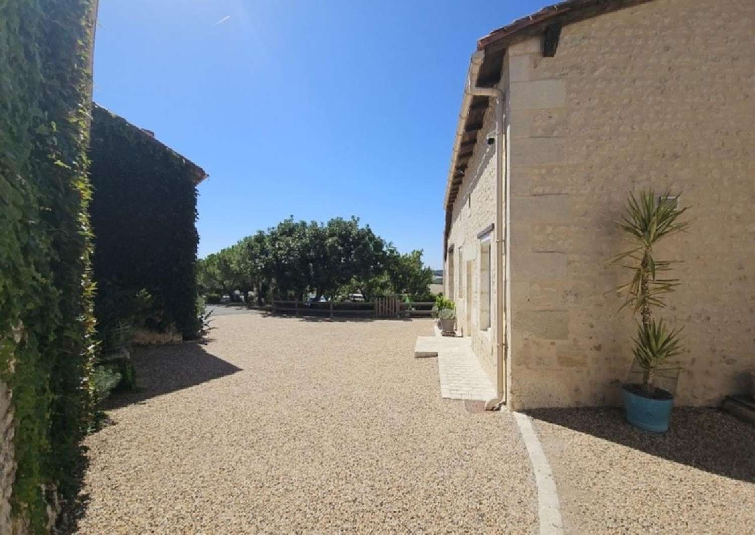en venta casa Salles-Lavalette Charente 7