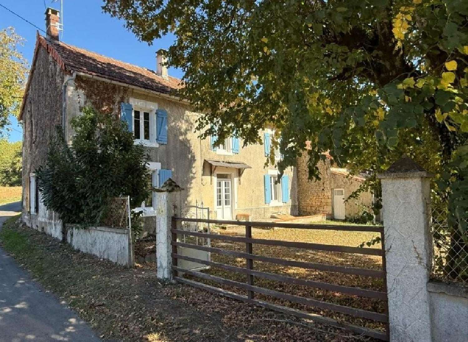 en venta casa Sauzé-Vaussais Deux-Sèvres 1