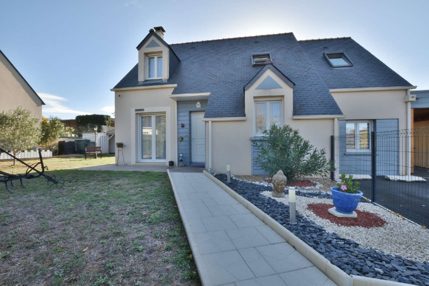  for sale house Seiches-sur-le-Loir Maine-et-Loire 1