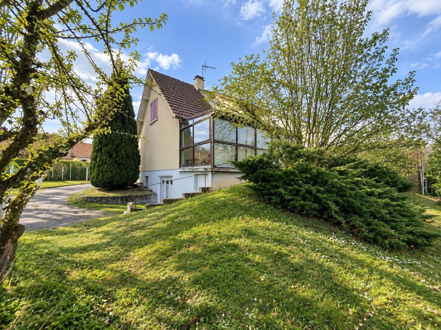  for sale house Toucy Yonne 1