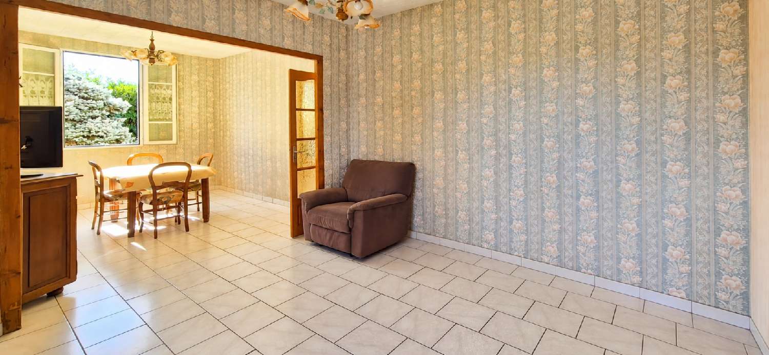  for sale house Varennes-sur-Tèche Allier 2