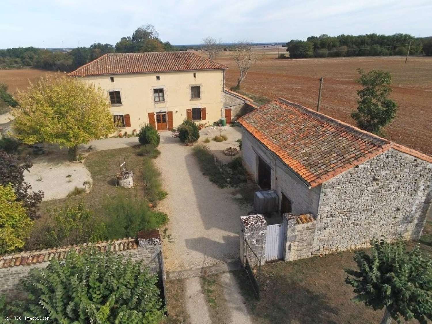 te koop huis Villefagnan Charente 2