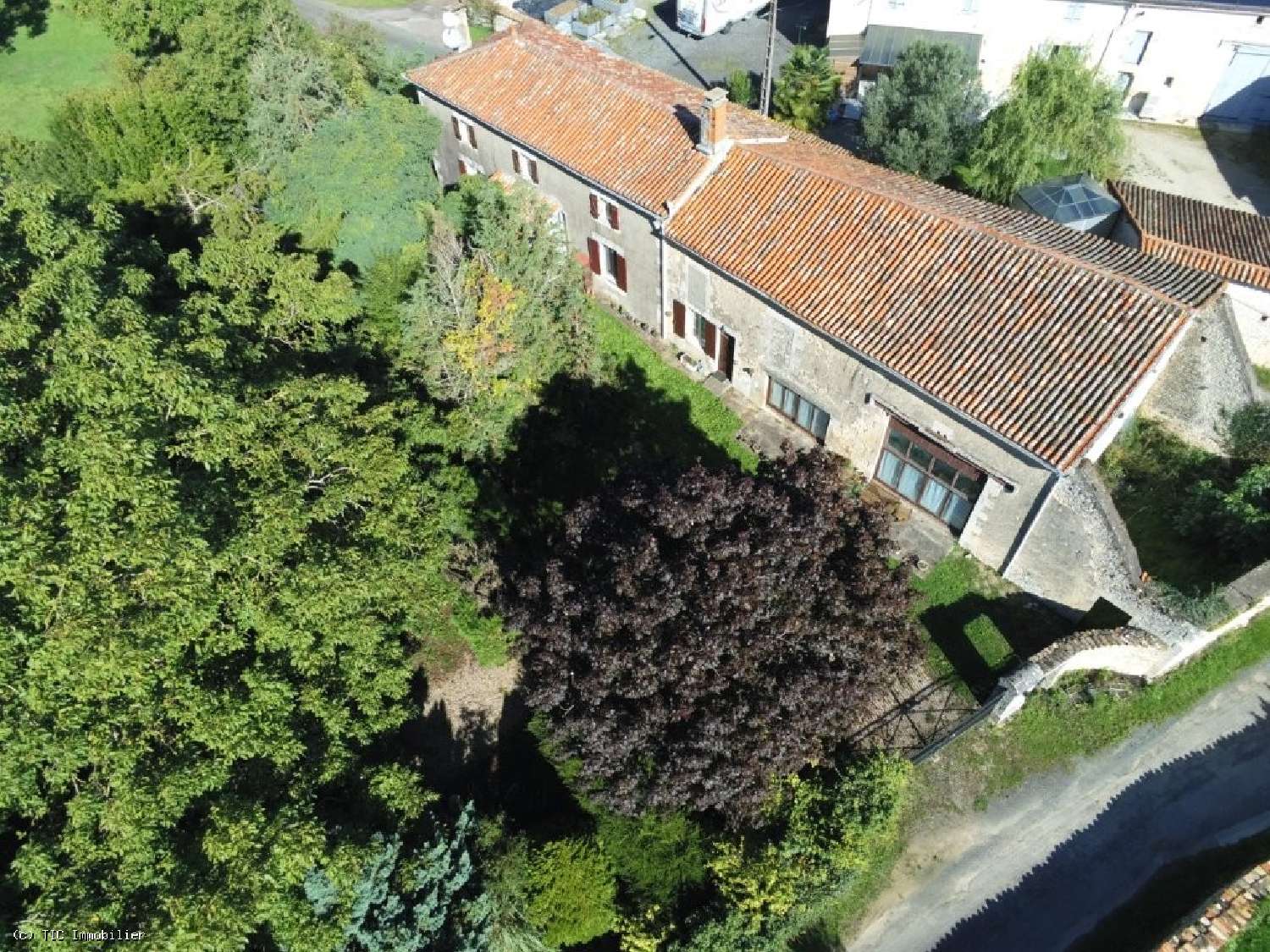 te koop huis Villefagnan Charente 2