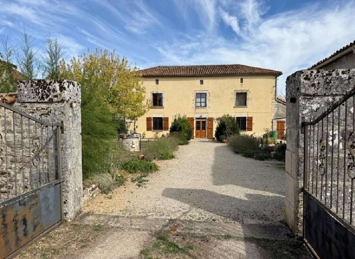  for sale house Villefagnan Charente 1