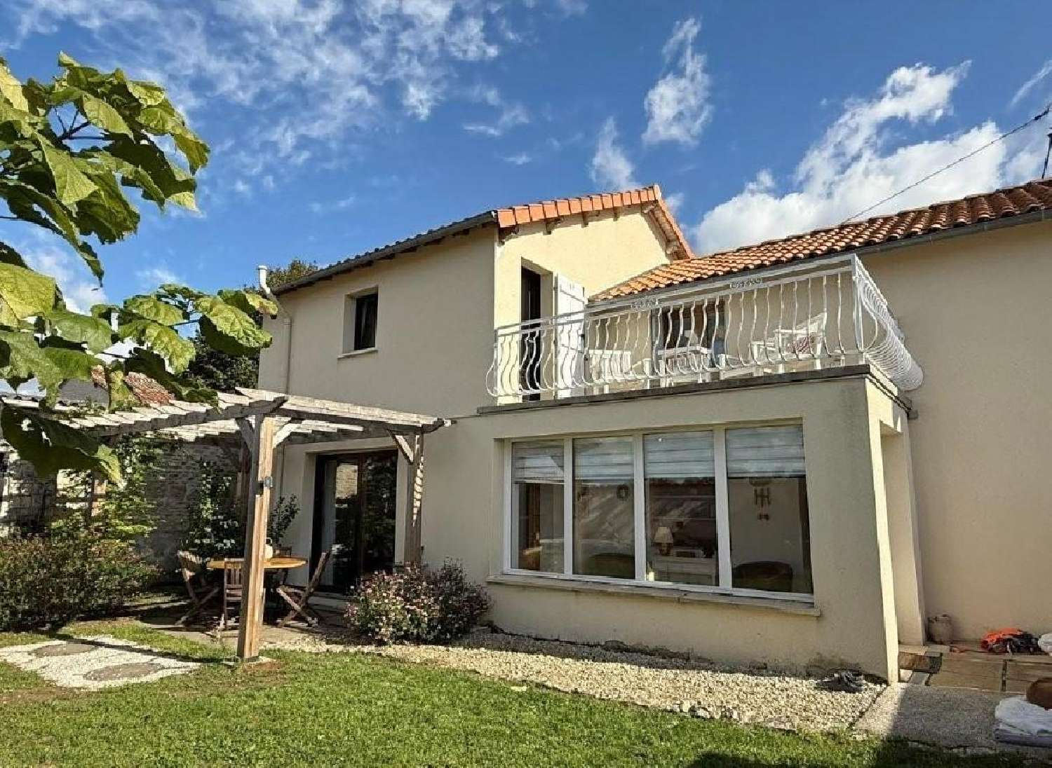 te koop huis Villefagnan Charente 2