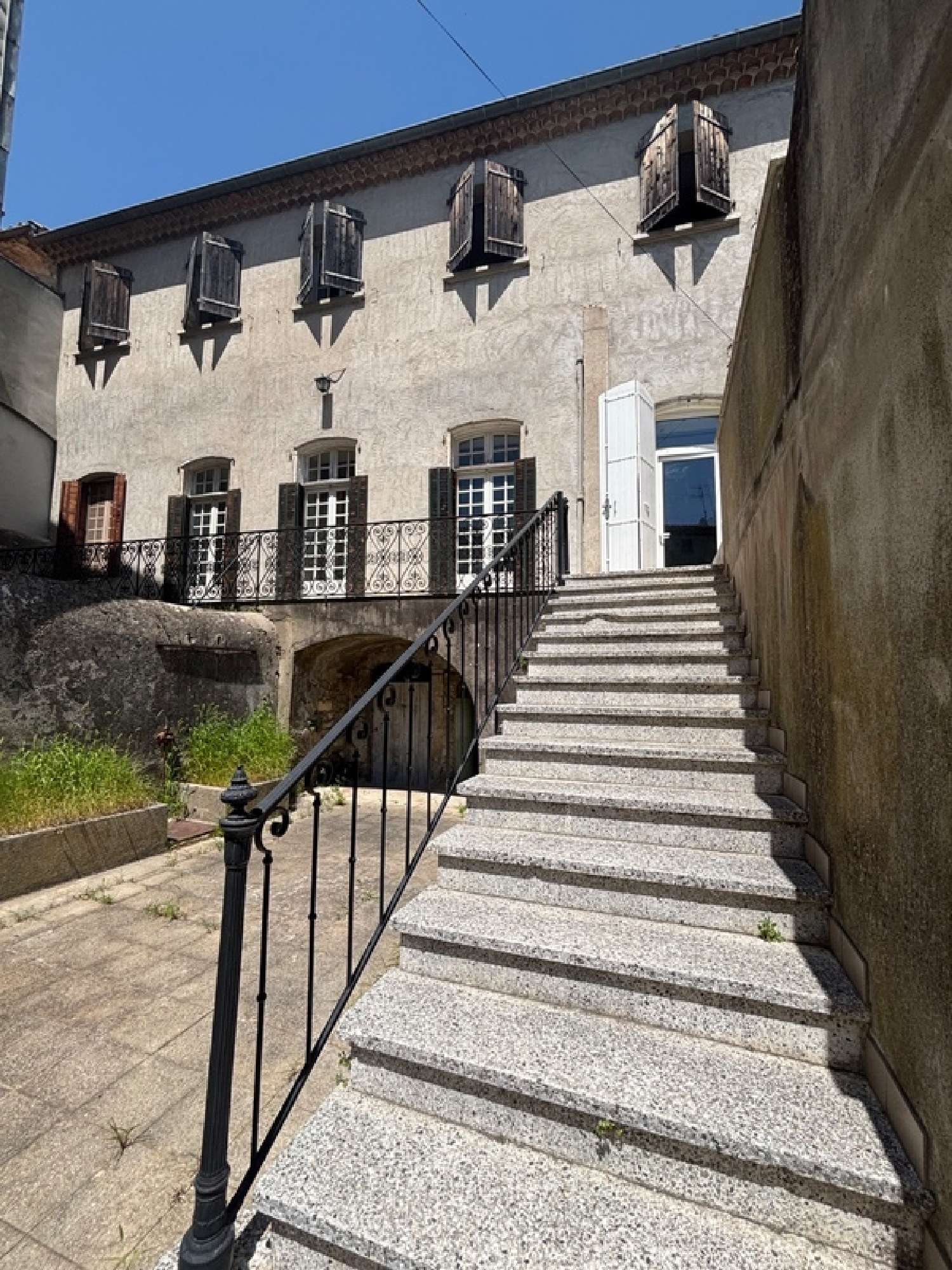 for sale house Villeneuve-de-Berg Ardèche 2