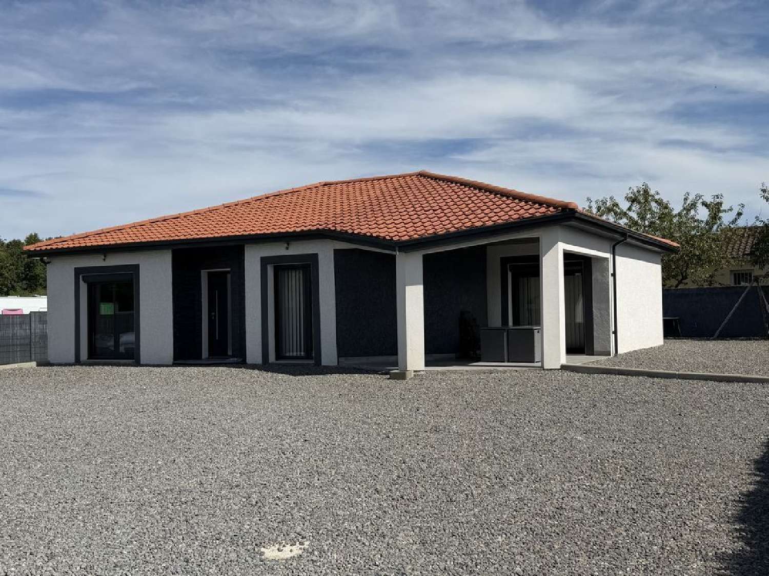  te koop huis Villeneuve-lès-Cerfs Puy-de-Dôme 1