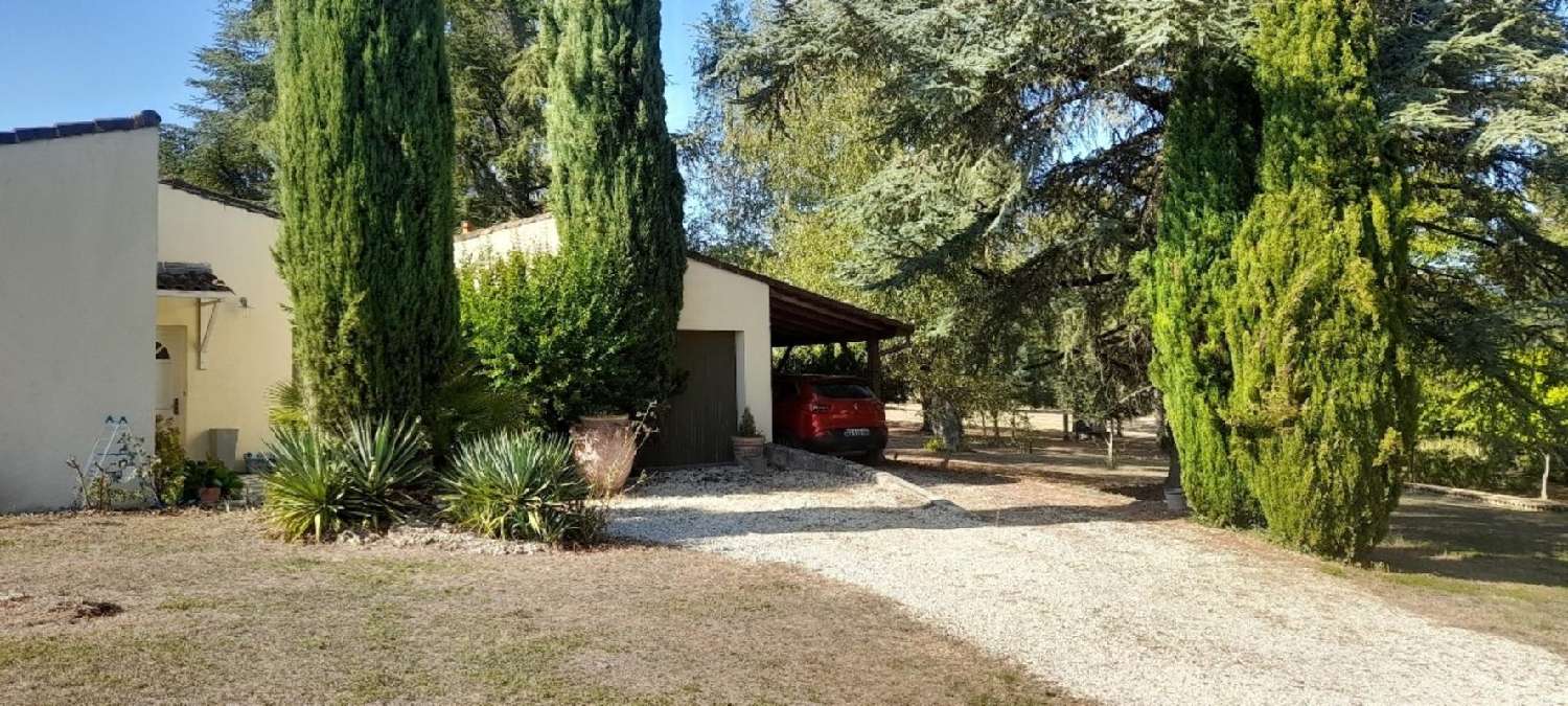 te koop huis Voeuil-et-Giget Charente 5