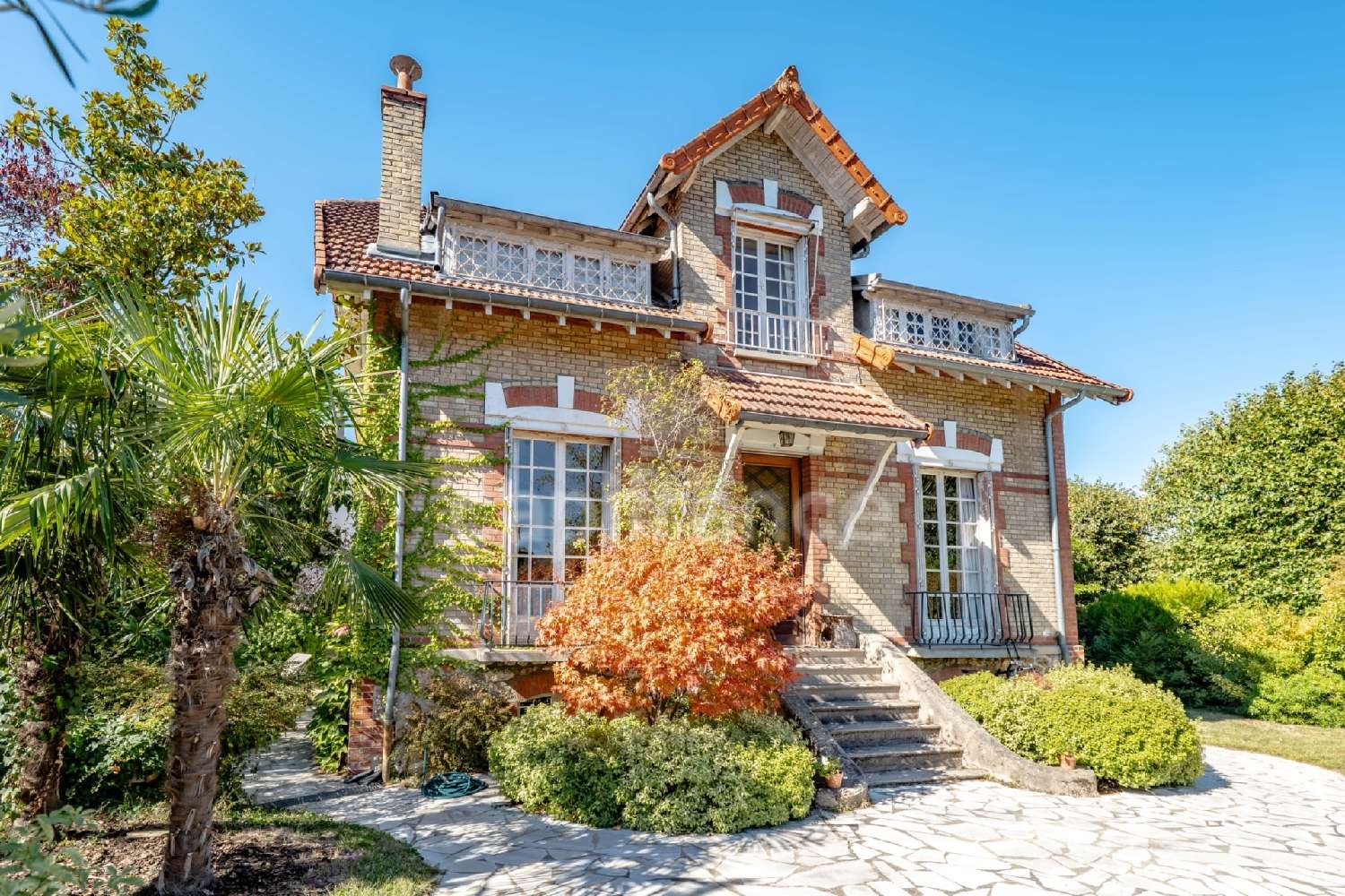 for sale mansion Le Chesnay Yvelines 1