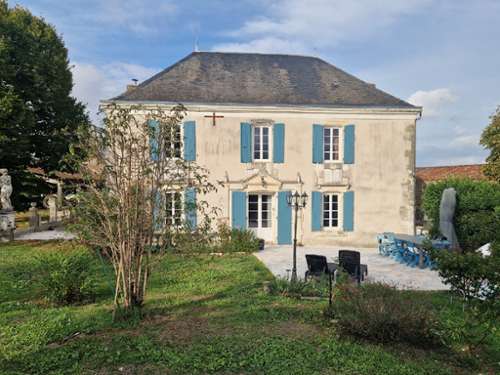 Surgères Charente-Maritime Bürgerhaus Bild 7432662