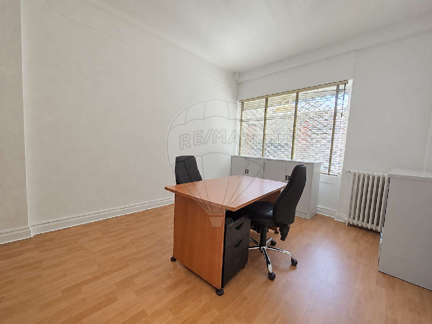 for sale office Troyes Aube 5