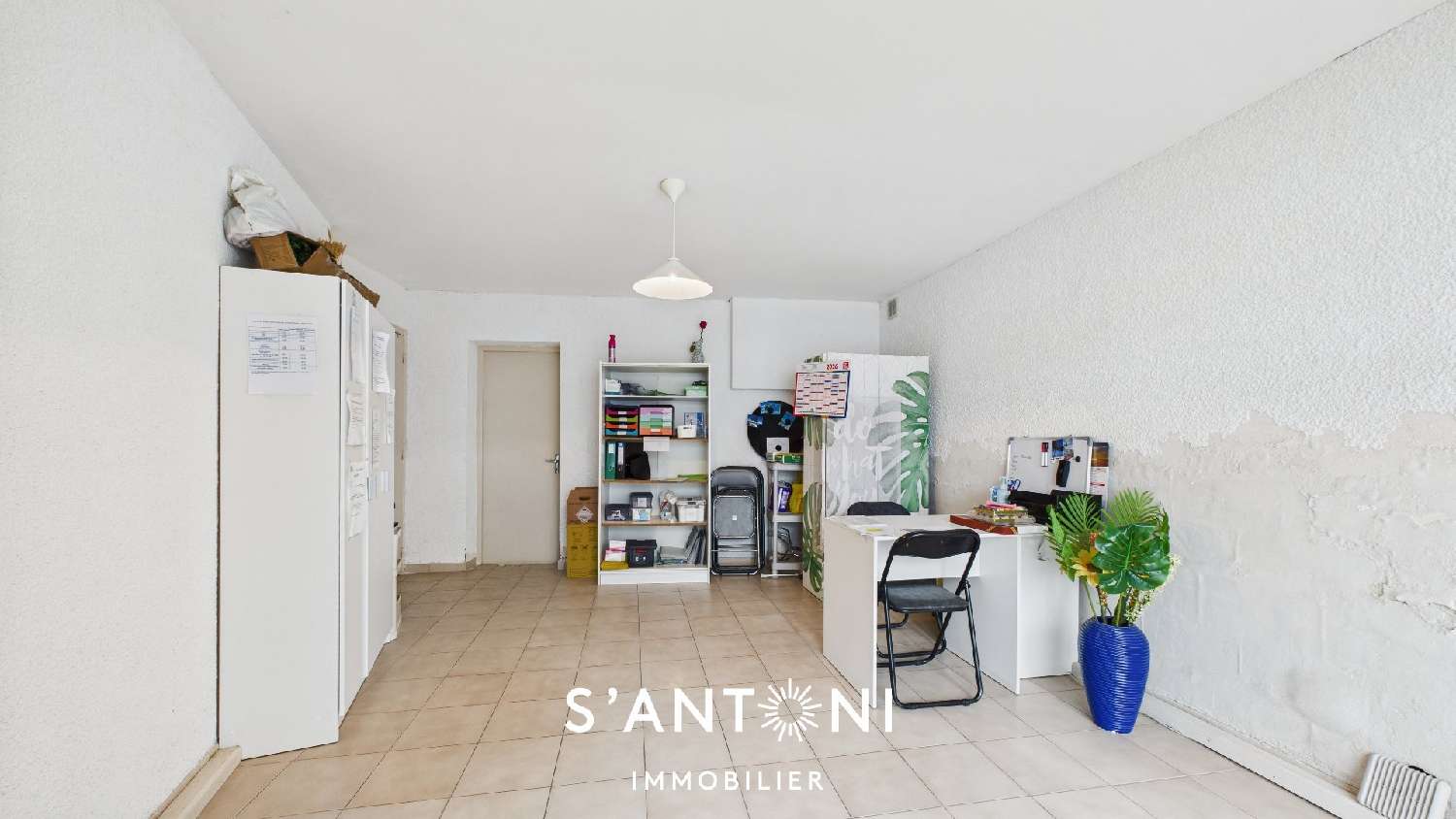  for sale office Vias Hérault 2