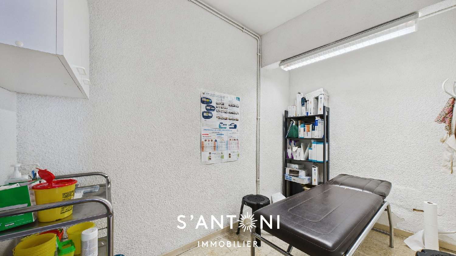  for sale office Vias Hérault 3