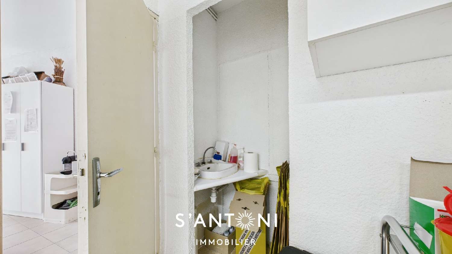 for sale office Vias Hérault 4