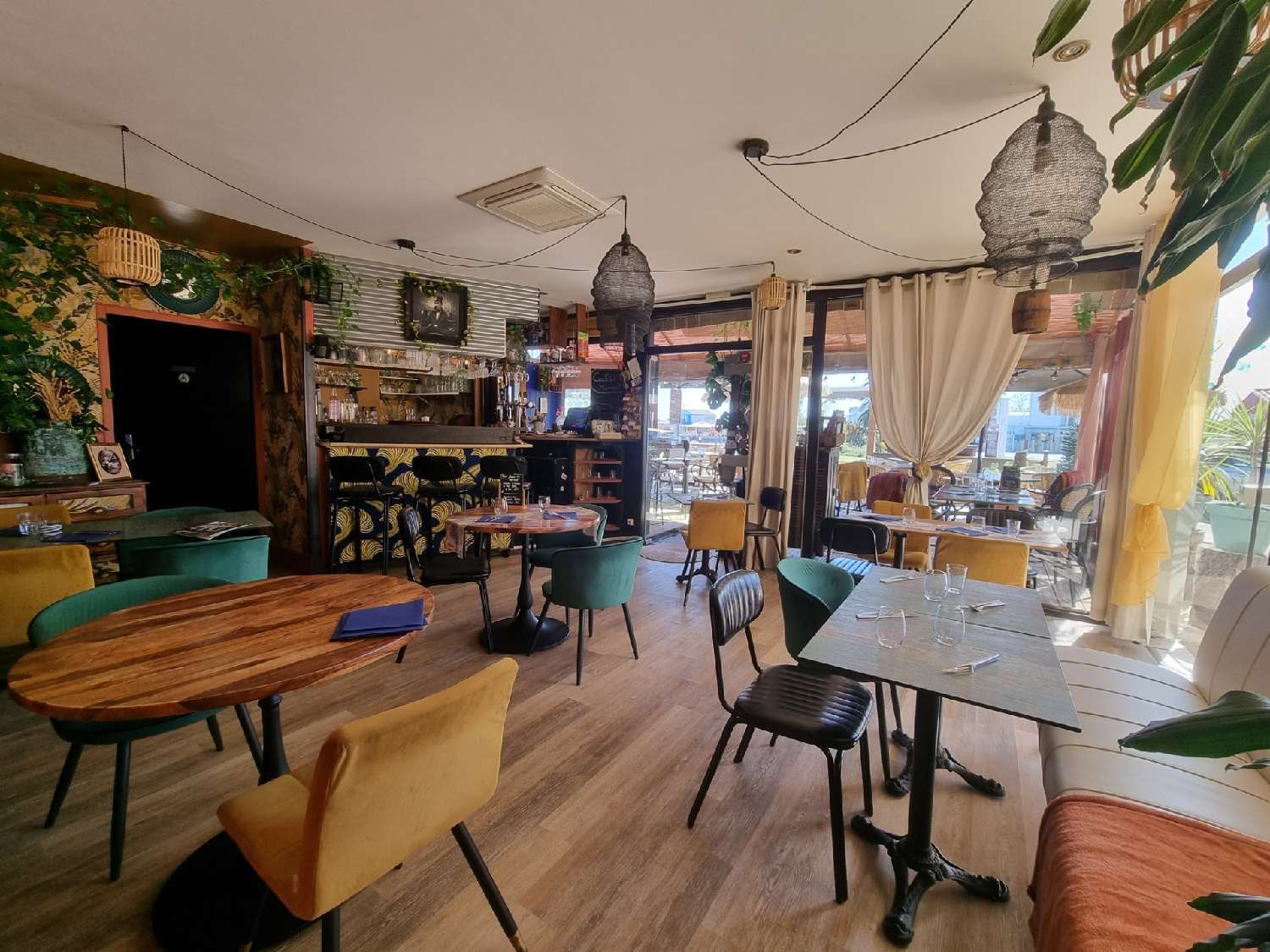 for sale restaurant Saint-Trojan-les-Bains Charente-Maritime 5