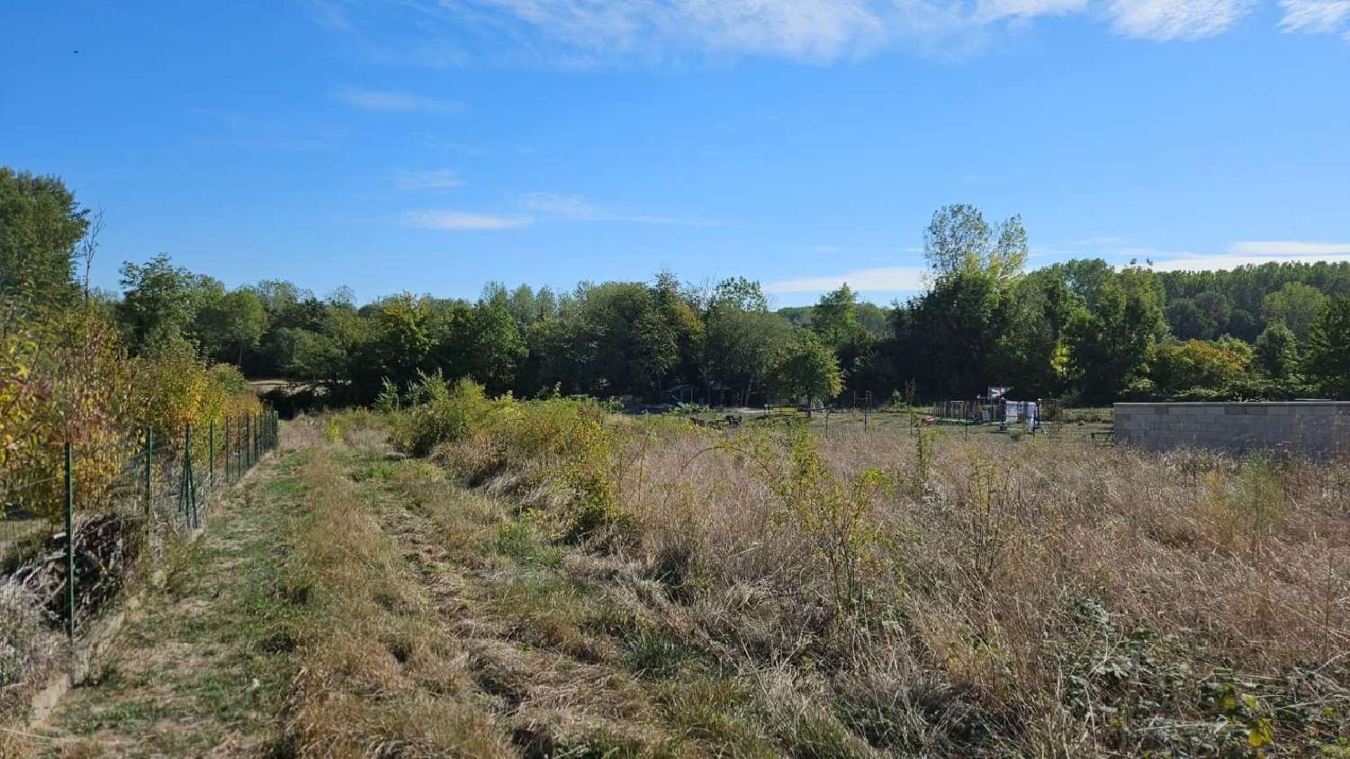  à vendre terrain Longueville Seine-et-Marne 1