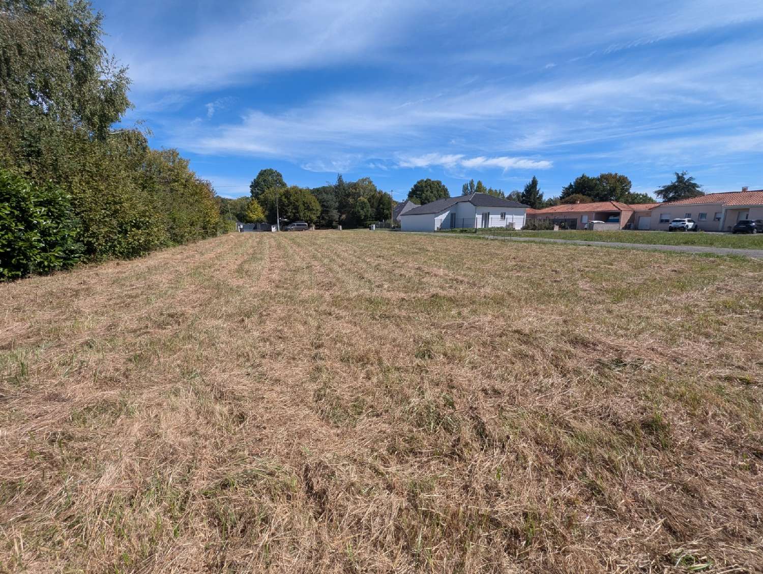  te koop terrein Odos Hautes-Pyrénées 8