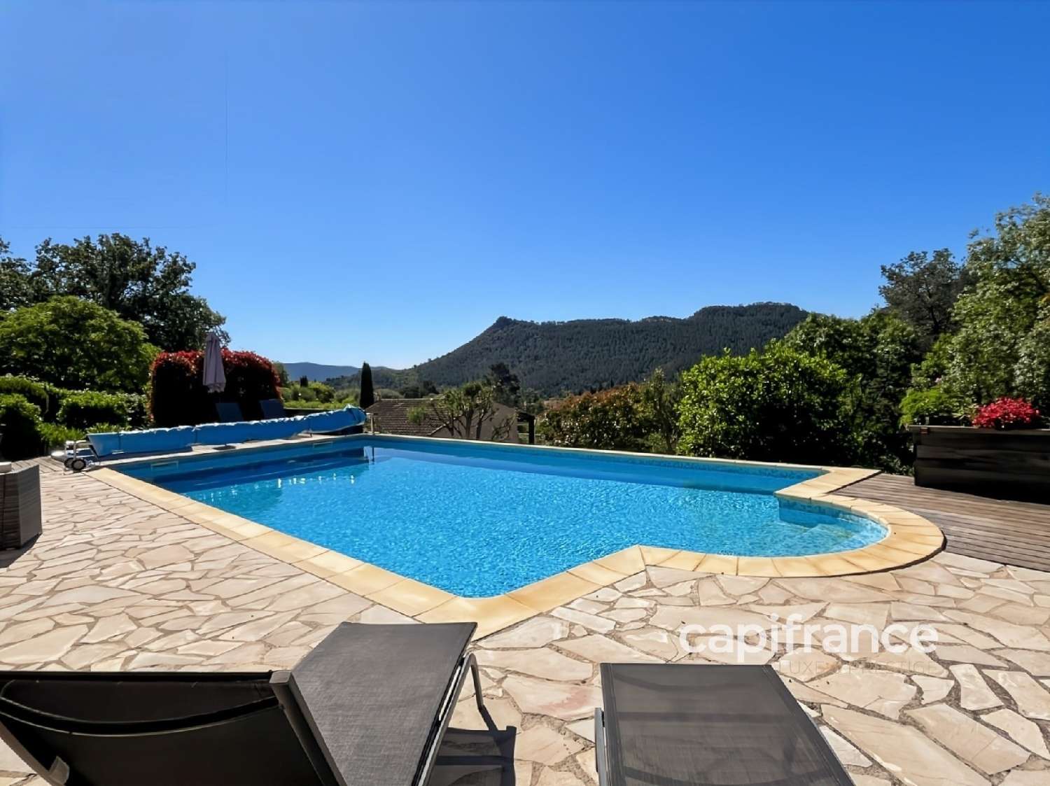  for sale villa Bagnols-en-Forêt Var 4