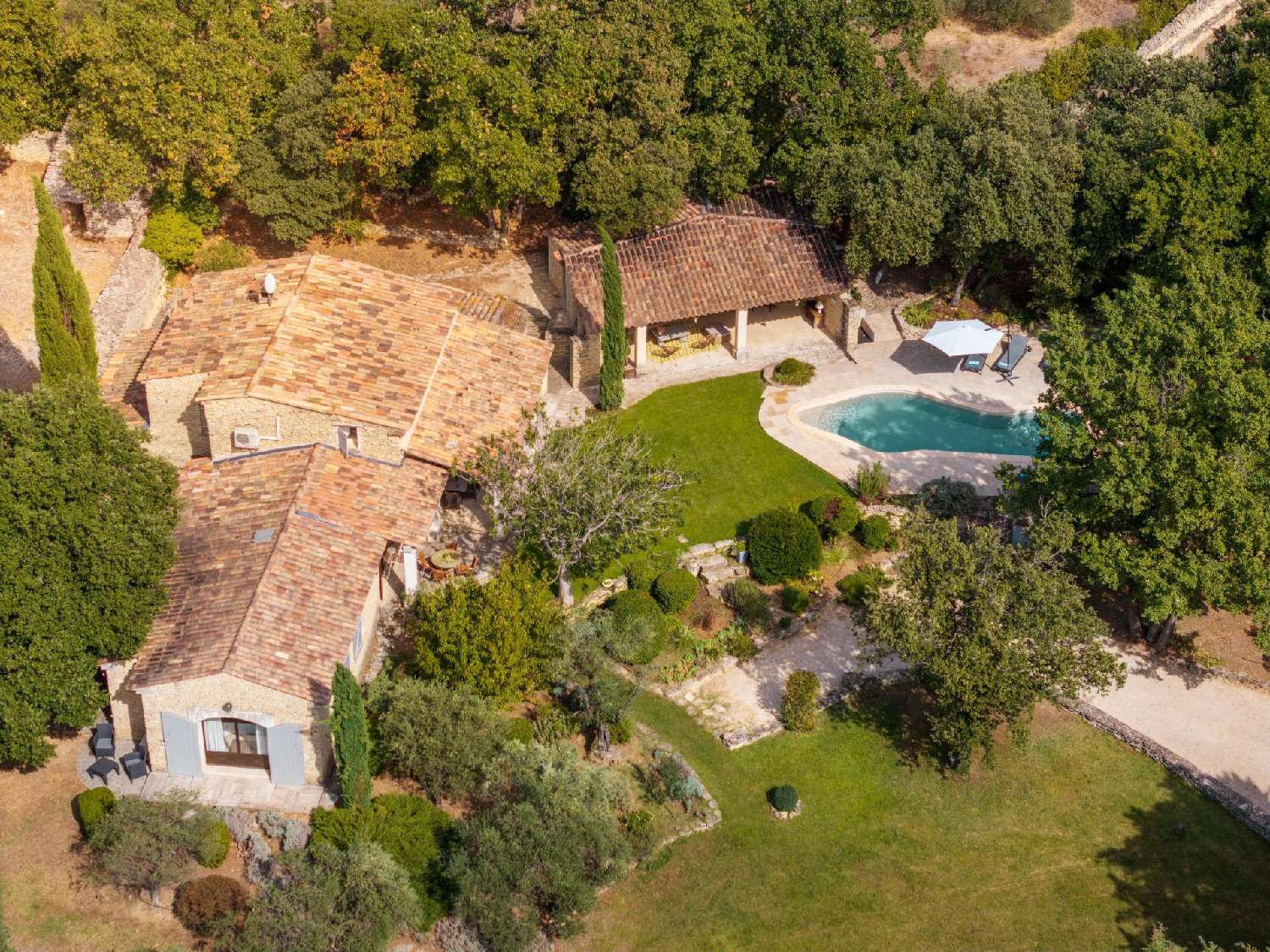 à vendre villa Gordes Vaucluse 2