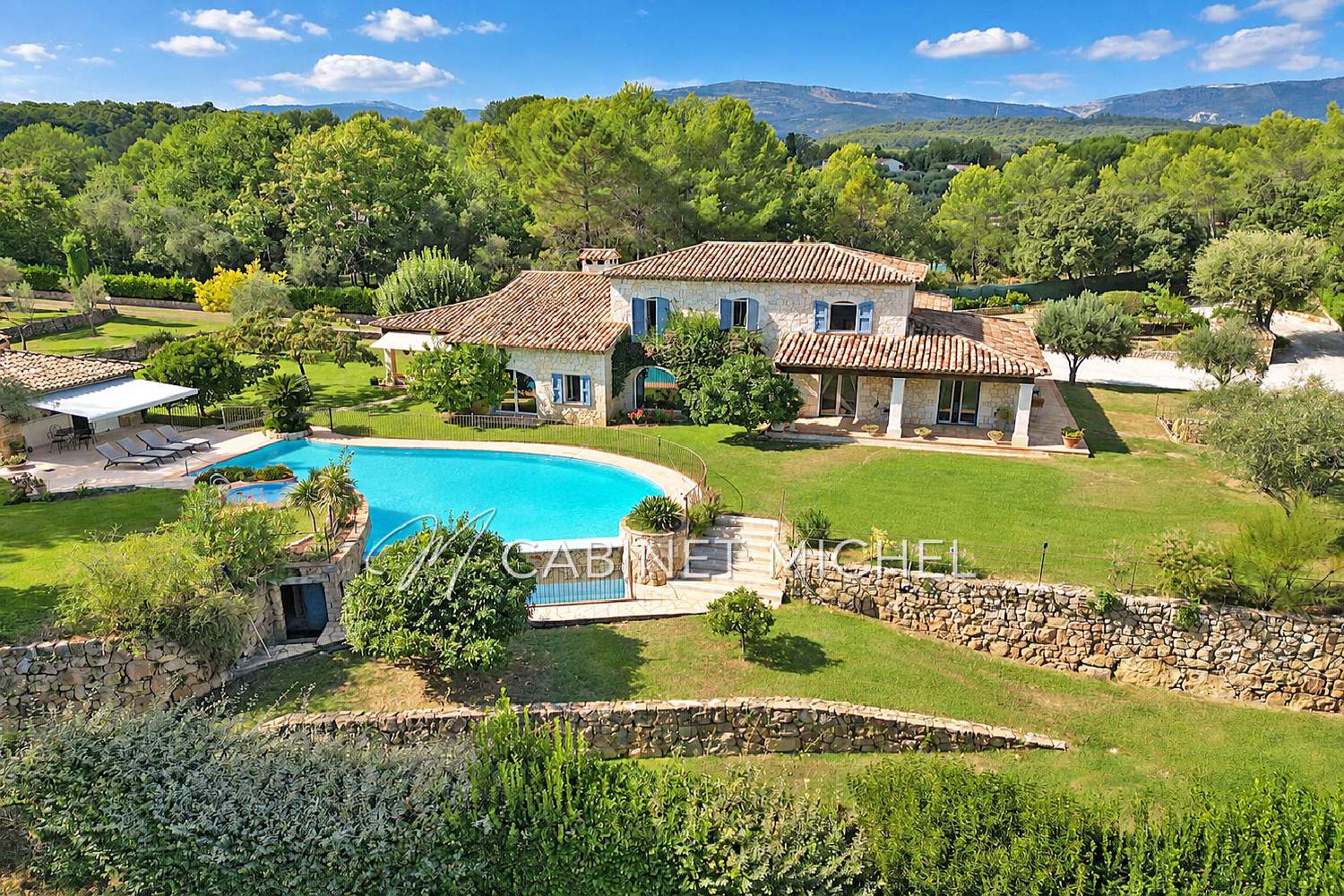 en venta villa Le Rouret Alpes-Maritimes 1