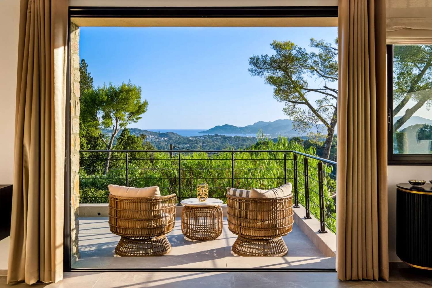 for sale villa Mougins Alpes-Maritimes 1