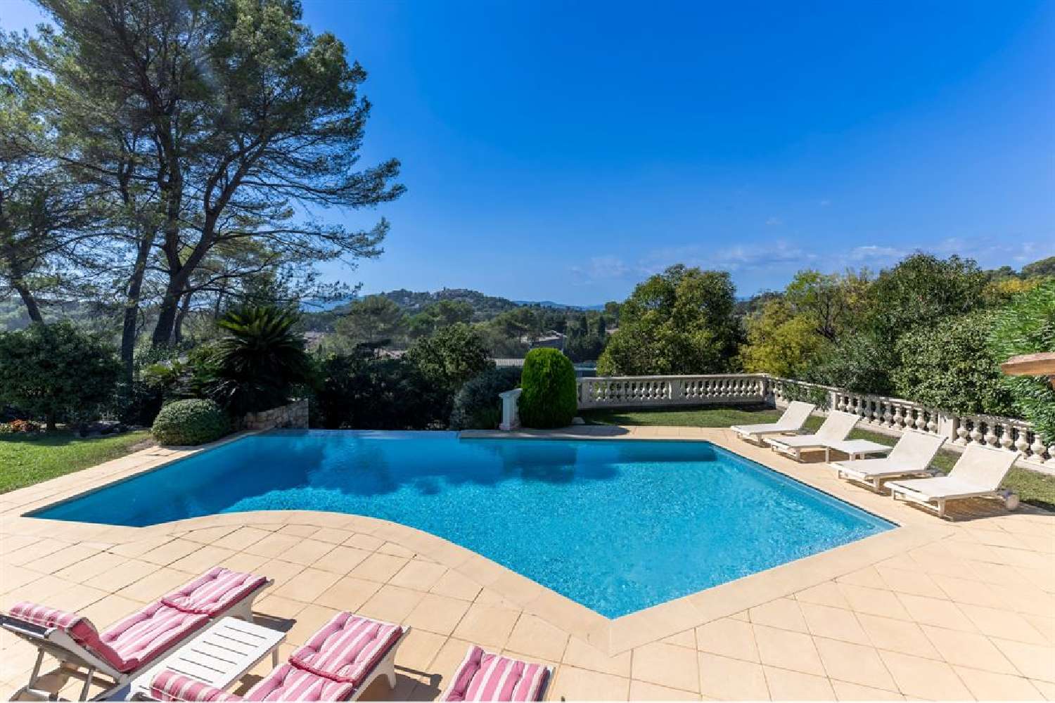  à vendre villa Mougins Alpes-Maritimes 5