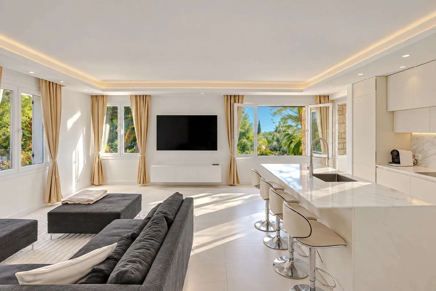  for sale villa Mougins Alpes-Maritimes 2