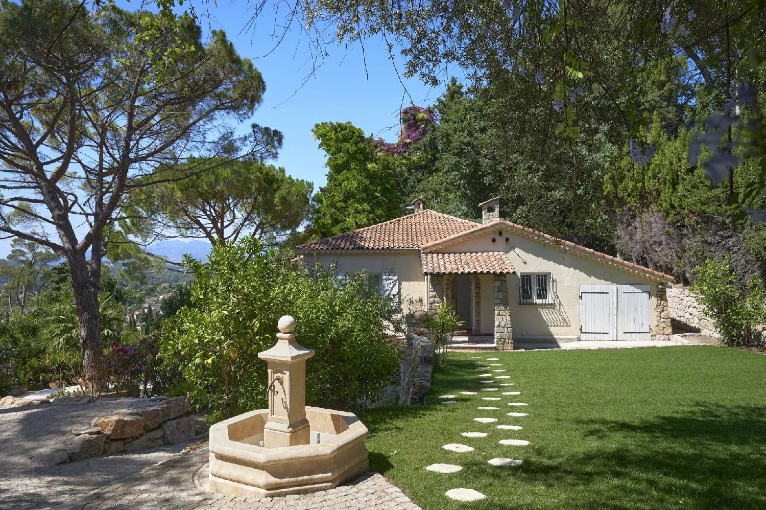  for sale villa Mougins Alpes-Maritimes 4