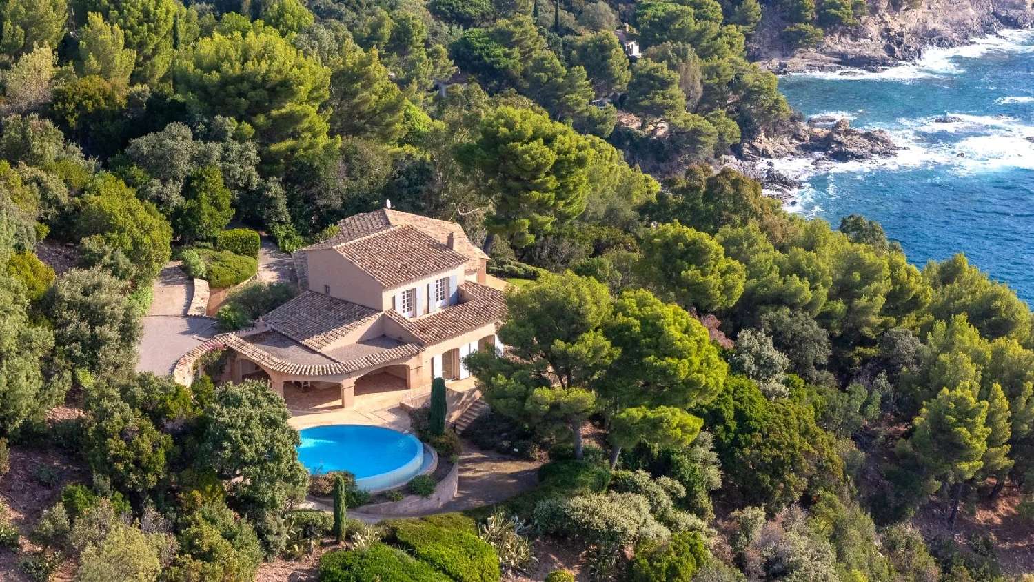 for sale villa Rayol-Canadel-sur-Mer Var 4