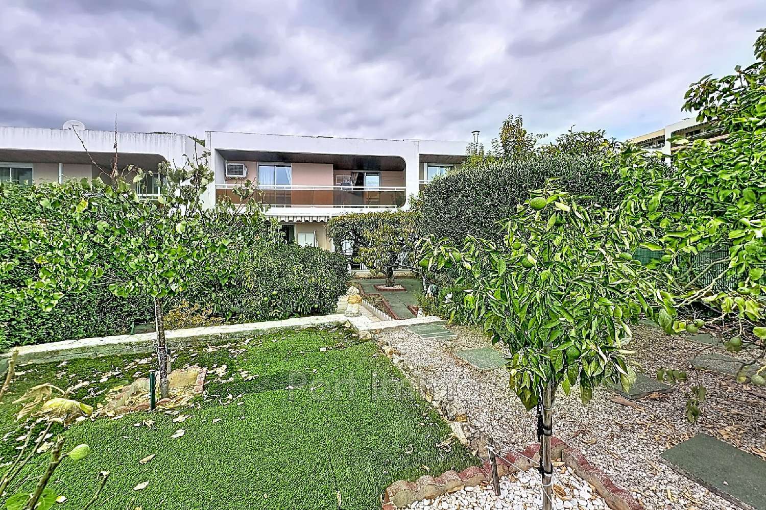 kaufen Villa Saint-Laurent-du-Var Alpes-Maritimes 1