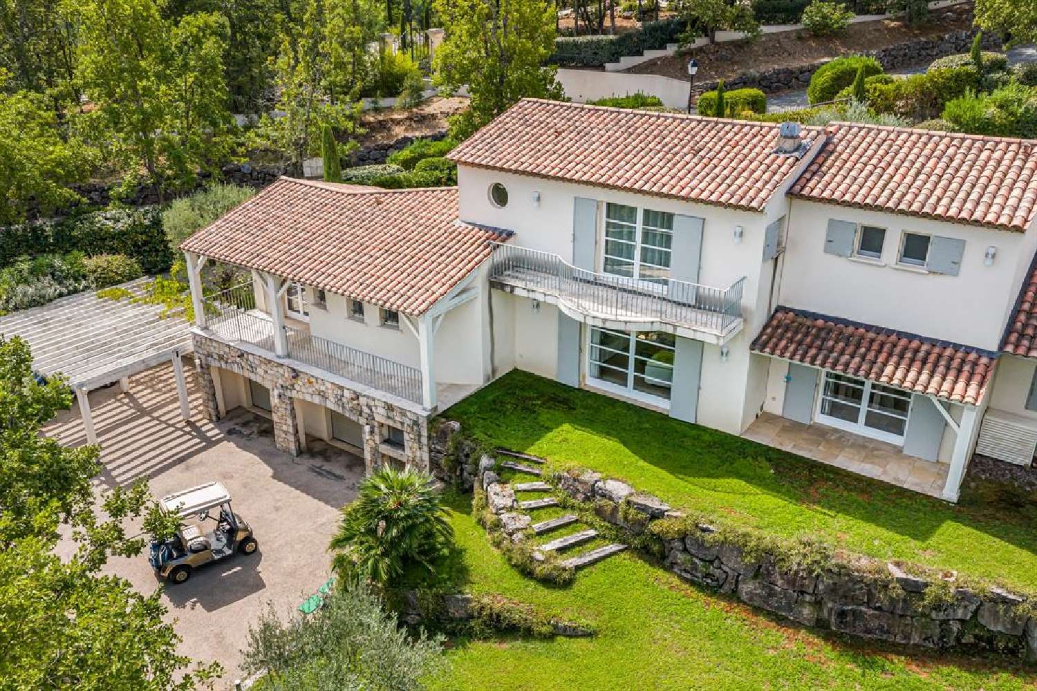 à vendre villa Saint-Paul-en-Forêt Var 2