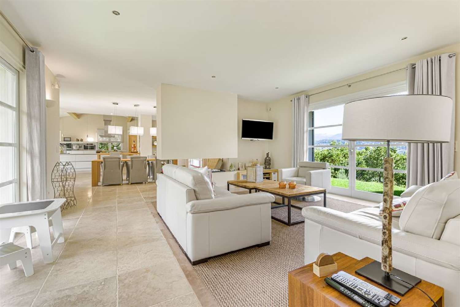 à vendre villa Saint-Paul-en-Forêt Var 3