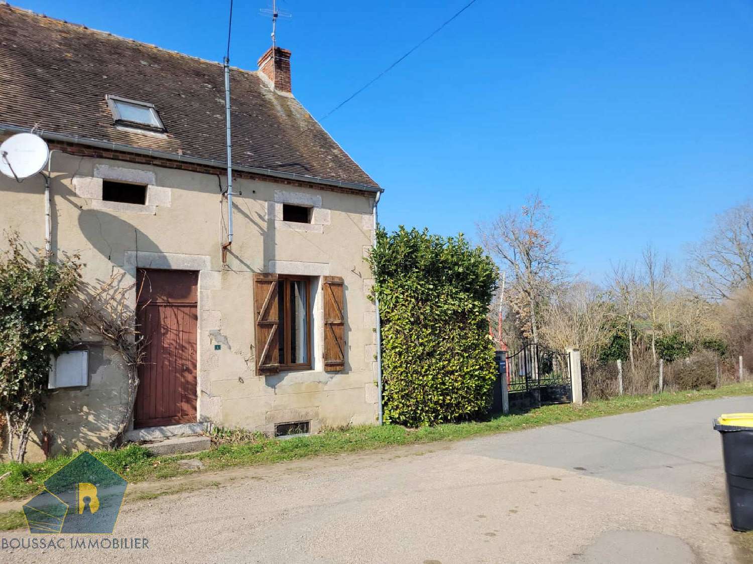  à vendre villa Saint-Sauvier Allier 1