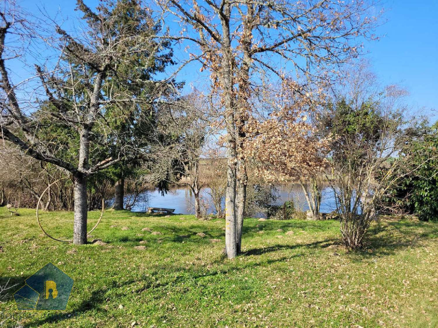  à vendre villa Saint-Sauvier Allier 2
