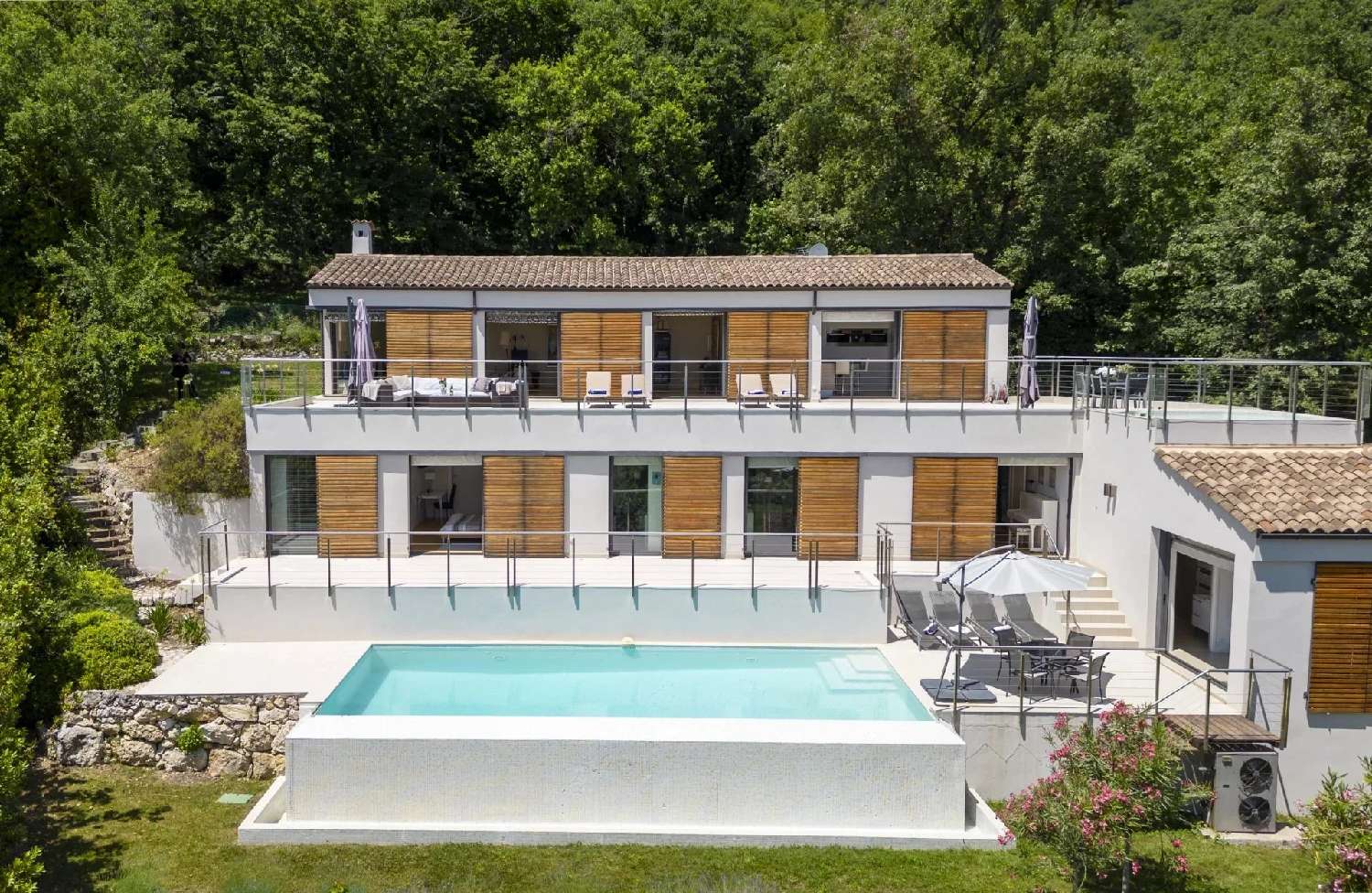  for sale villa Tourette-sur-Loup Alpes-Maritimes 1